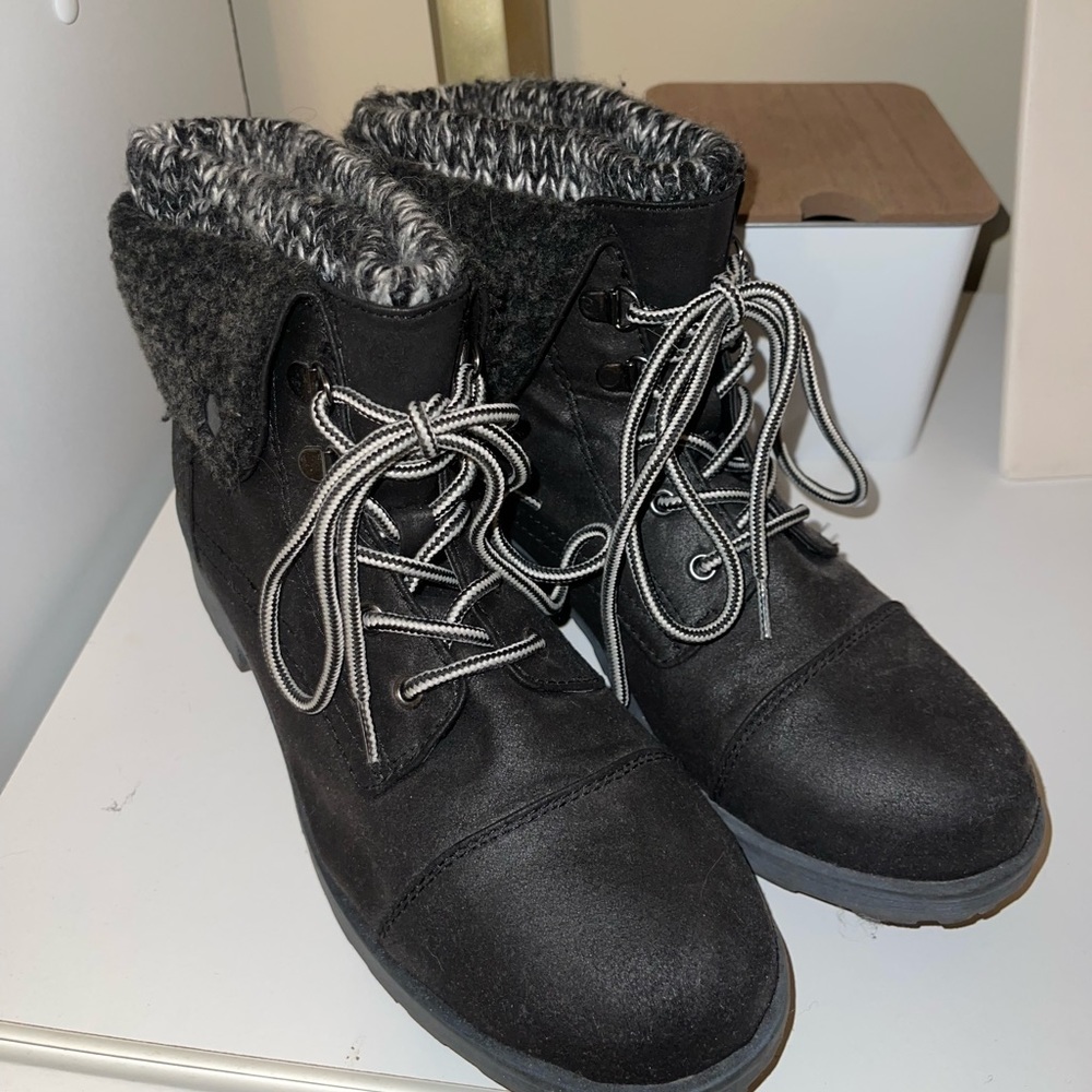 Size 8.5 Black Combat Boots